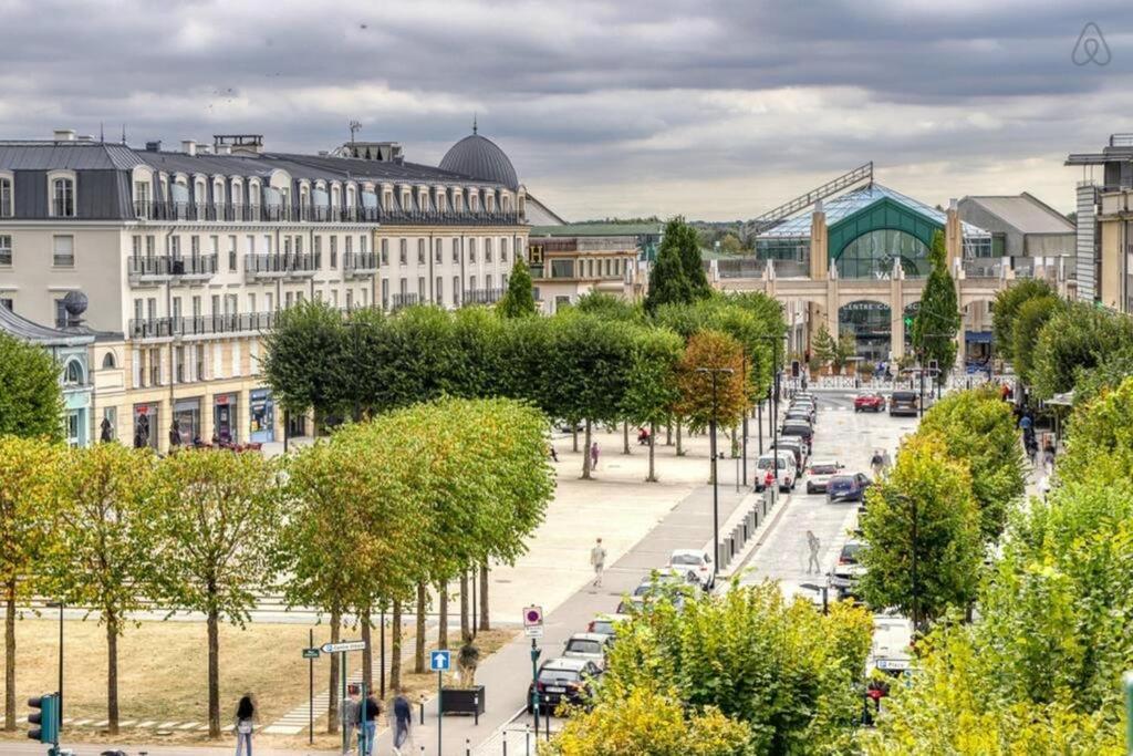 Disney, Very Nice 2 Bedrooms Family Apartment, Wifi, Netflix 8 Pers Chessy  Eksteriør bilde
