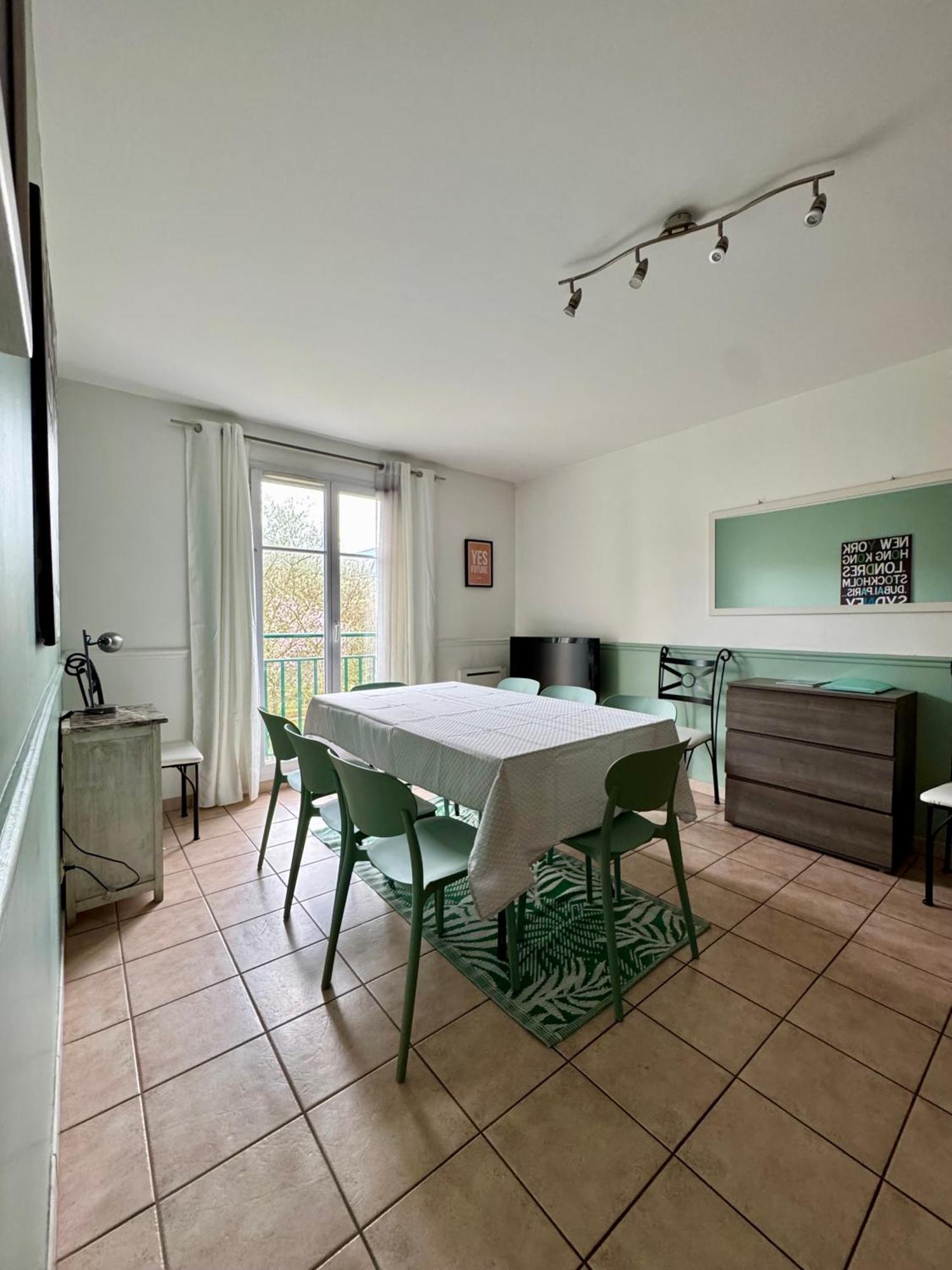 Disney, Very Nice 2 Bedrooms Family Apartment, Wifi, Netflix 8 Pers Chessy  Eksteriør bilde