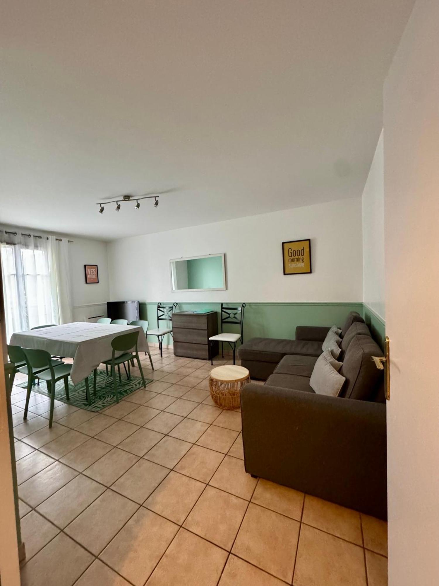 Disney, Very Nice 2 Bedrooms Family Apartment, Wifi, Netflix 8 Pers Chessy  Eksteriør bilde