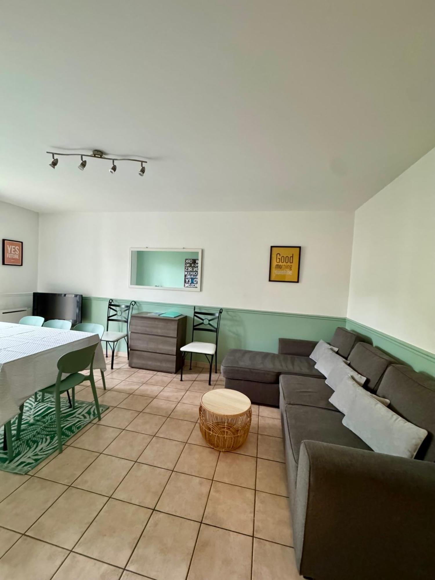 Disney, Very Nice 2 Bedrooms Family Apartment, Wifi, Netflix 8 Pers Chessy  Eksteriør bilde
